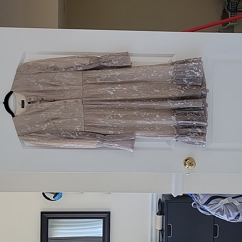 C&m collection beige dress in size 38